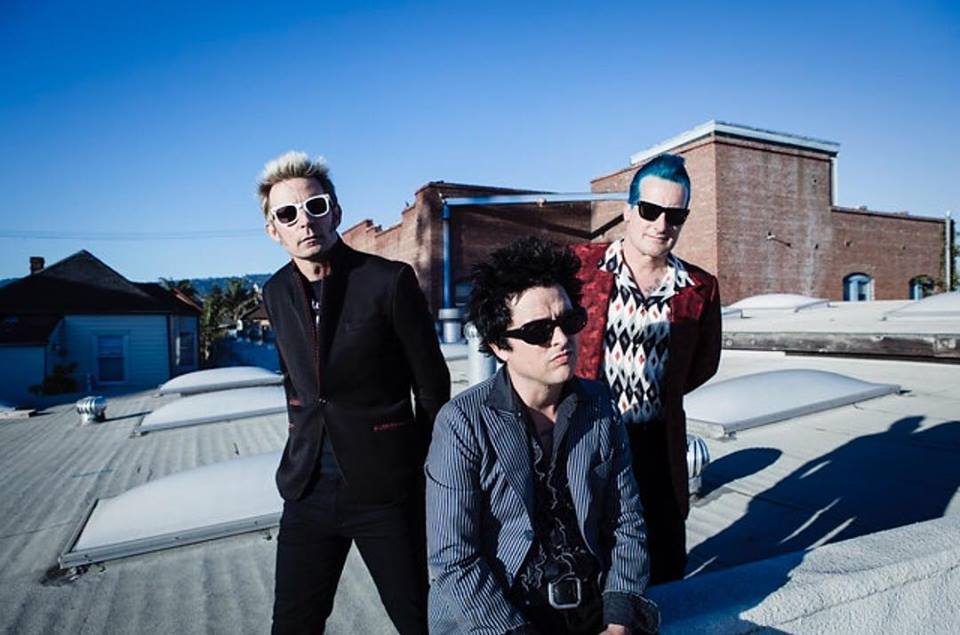 still-breathing-di-green-day