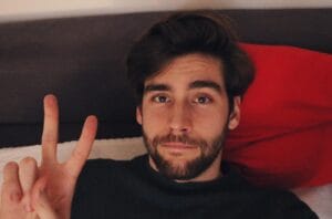 Agosto-di-Alvaro-Soler-testo-traduzione-e-video