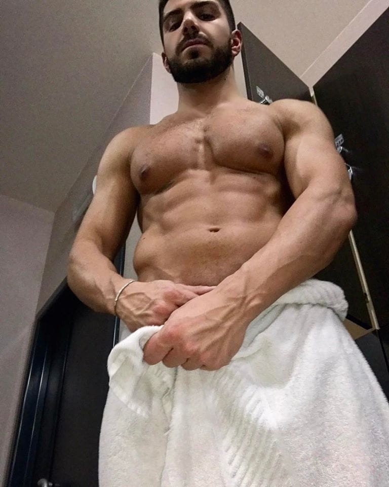 Emanuele-Maringola-dopo-la-doccia