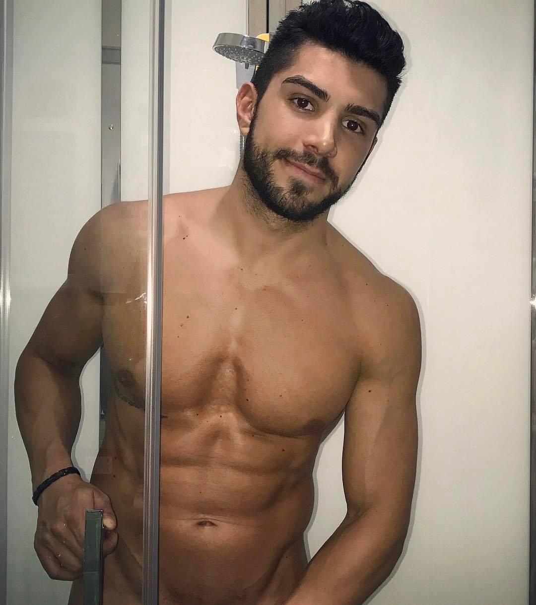 Emanuele-Maringola-senza-veli