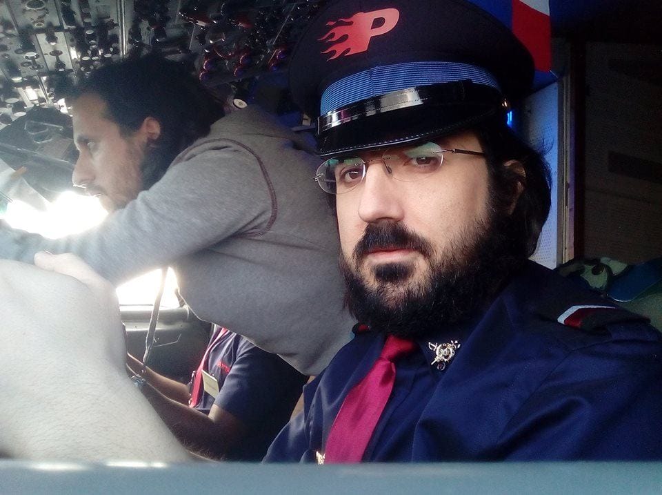 applausi-al-comandante-di-piotta-testo-e-video-ufficiale