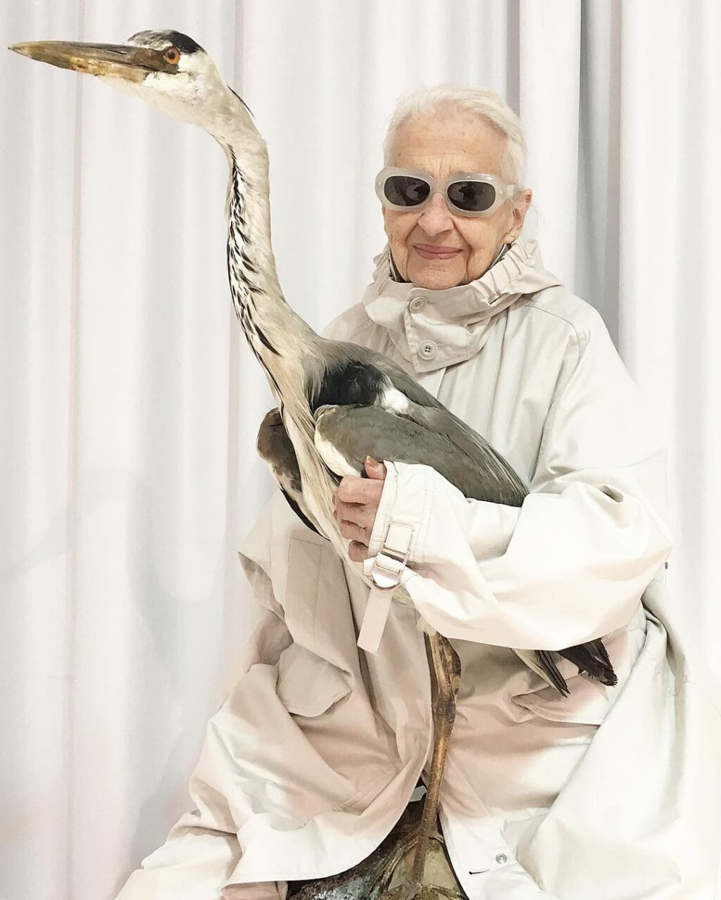 erni-modella-a-95-anni-boom-di-follower-su-instagram