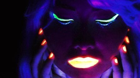 neon-make-up.jpg