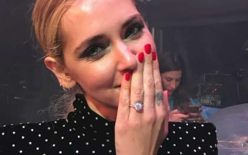 chiara-ferragni-l-anello-di-fidanzamento-di-fedez