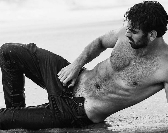 nyle-dimarco-bello-e-irresistibile-negli-scatti-di-taylor