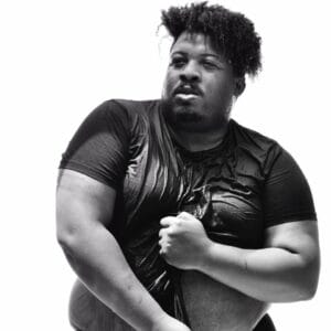 Dexter-Mayfield-e-il-primo-modello-over-size