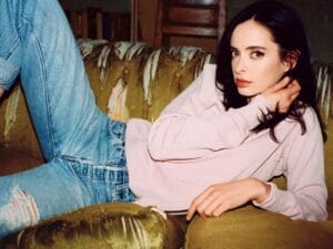 krysten-ritter-lancia-linea-fai-da-te-per-lavorare-a-maglia