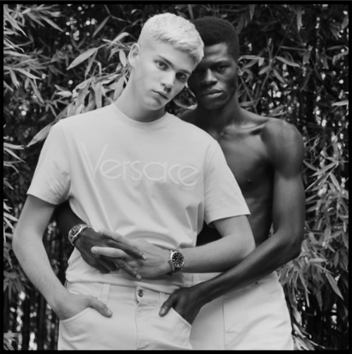 versace-lancia-il-manifesto-contro-le-discriminazioni