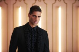 Fabio-Mancini-per-la-nuova-collezione-natalizia-di-Roberto-Cavalli