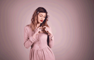 unfair-di-l-aura-testo-traduzione-e-video