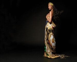 versace-festeggia-40-anni-con-le-super-top-model-degli-anni-90