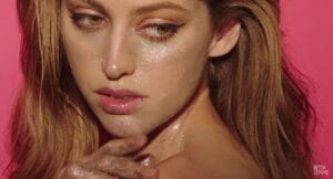bambola-di-betta-lemme-testo-traduzione-e-video