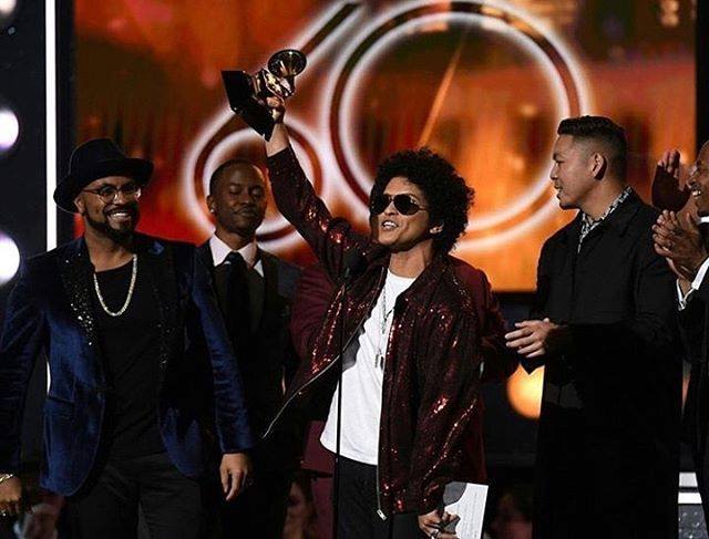 Bruno-Mars-trionfa-ai-Grammy-Awards-2018