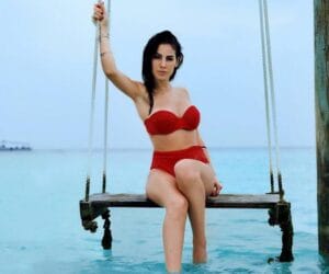 giulia-de-lellis-sfoggia-il-suo-costume-per-bikini-lovers-sui-social