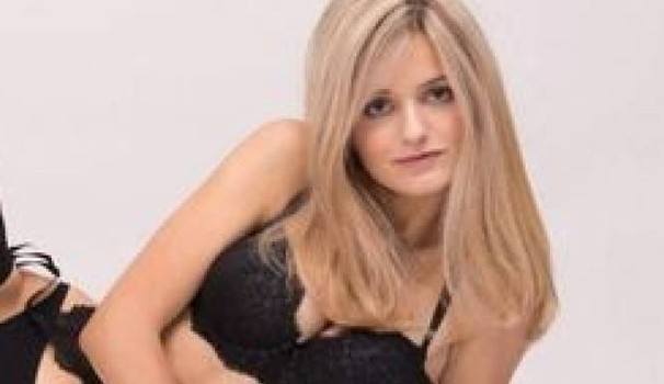 modella-italiana-di-18-anni-mette-allasta-la-verginita-per-pagarsi-gli-studi