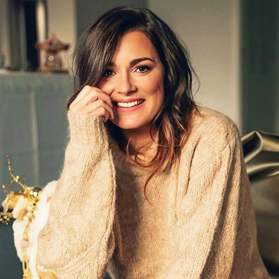 alena-seredova-diventa-designer-di-gioielli-qvc