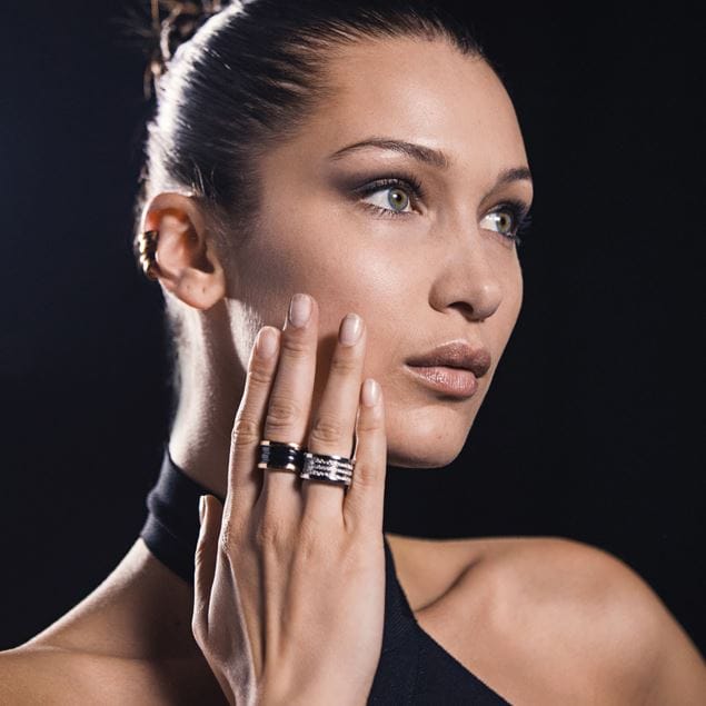 bella-hadid-testimonial-della-nuova-collezione-di-gioielli-di-bulgari