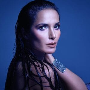 padma-lakshmi-modella-con-la-cicatrice