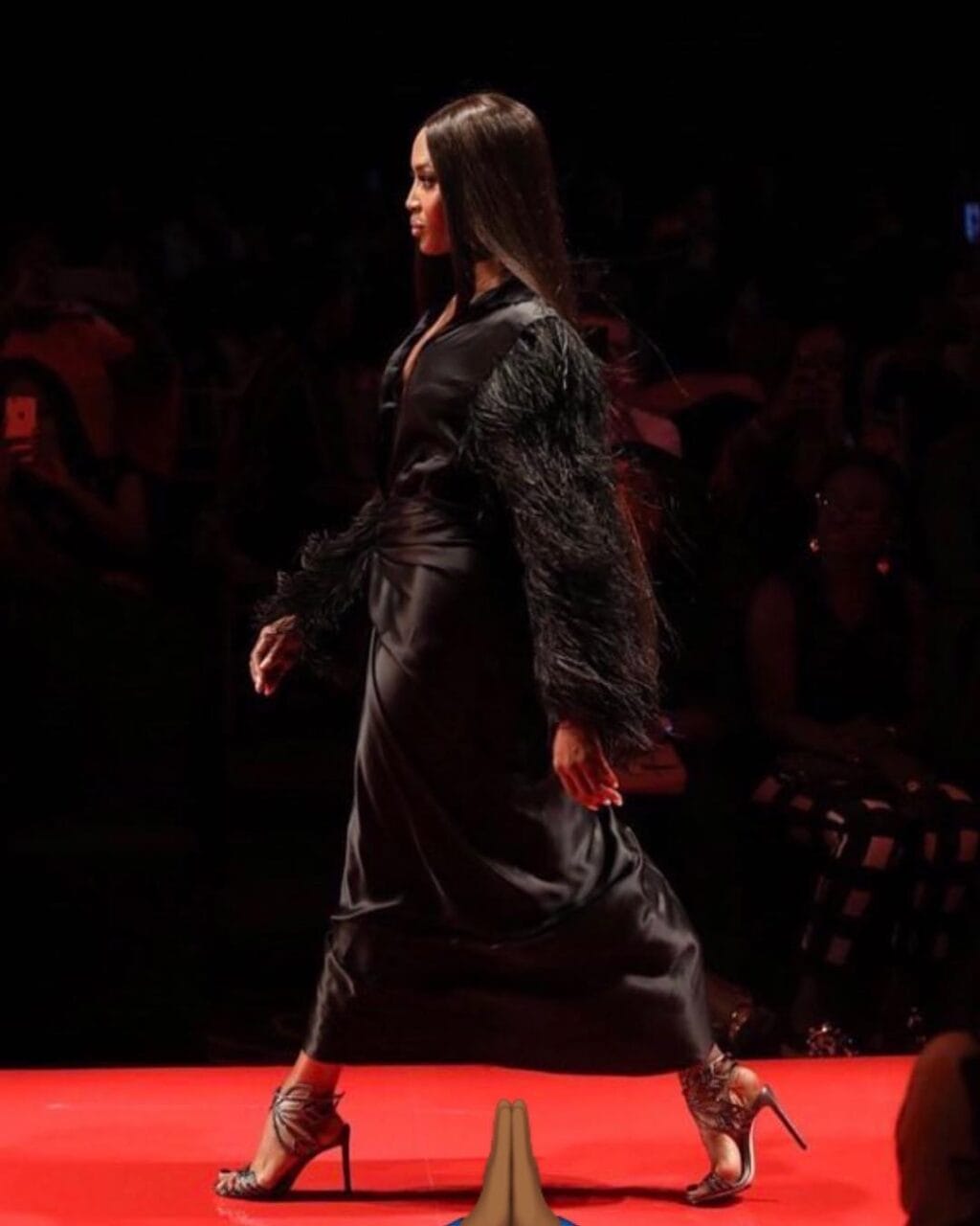 Naomi-Campbell-sfila-in-passerella-in-Nigeria-ora-vuole-Vogue-Africa