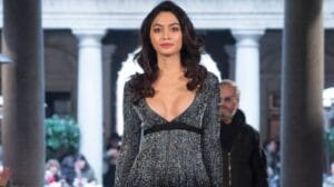 La-modella-Ambra-Battilana-alle-sfilate-di-Maza