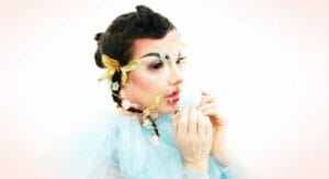 bjork-annuncia-la-data-del-concerto-cancellato-per-maltempo-alle-terme-di-caracalla