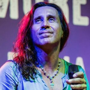 povia-contro-il-sindaco-di-manzano