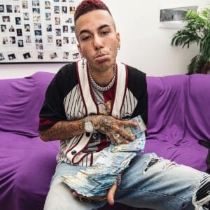 Sfera-Ebbasta-rapper-svela-il-suo-primo-lavoro