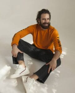 tommaso-paradiso-dei-thegiornalisti-parla-del-nuovo-album-love