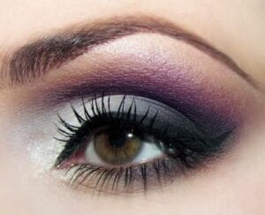 come-abbinare-il-trucco-agli-abiti-verdi