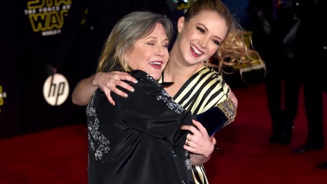 billie-lourd-carrie-fisher