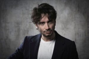 fabrizio-moro-annuncia-le-prime-date-del-tour-2019-nei-palasport