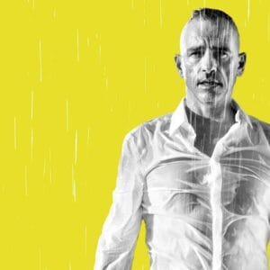in-primo-piano-di-eros-ramazzotti