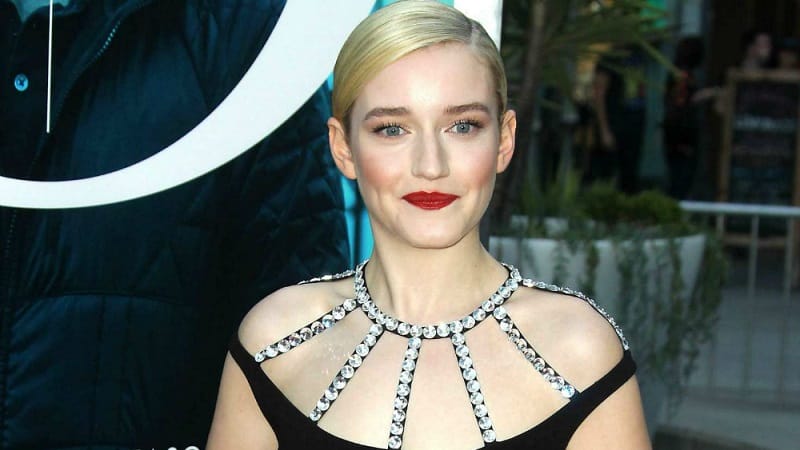Julia-Garner
