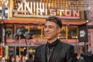 la-ragazza-con-il-cuore-di-latta-di-irama-testo-e-video-ufficiale