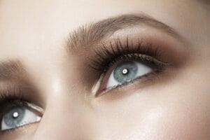 make-up-more-con-gli-occhi-chiari