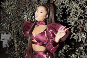 ariana-grande-disperata-su-twitter