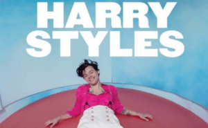 Harry Styles, tour e concerti rimandati al 2021
