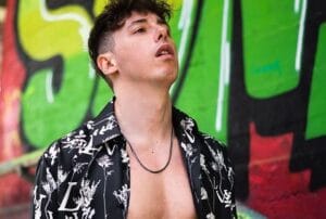 autostop-di-shade-testo-e-video-ufficiale-della-canzone