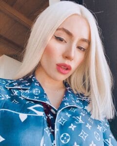 Who’s Laughing Now, Ava Max lyrics, traduzione e video