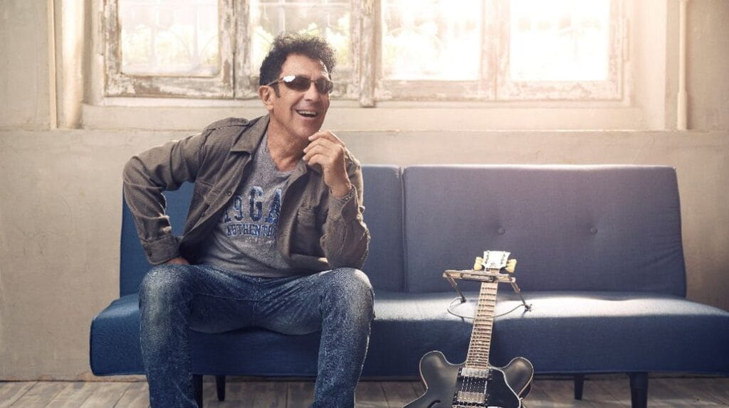 Non c'è è il nuovo album di Edoardo Bennato: la tracklist