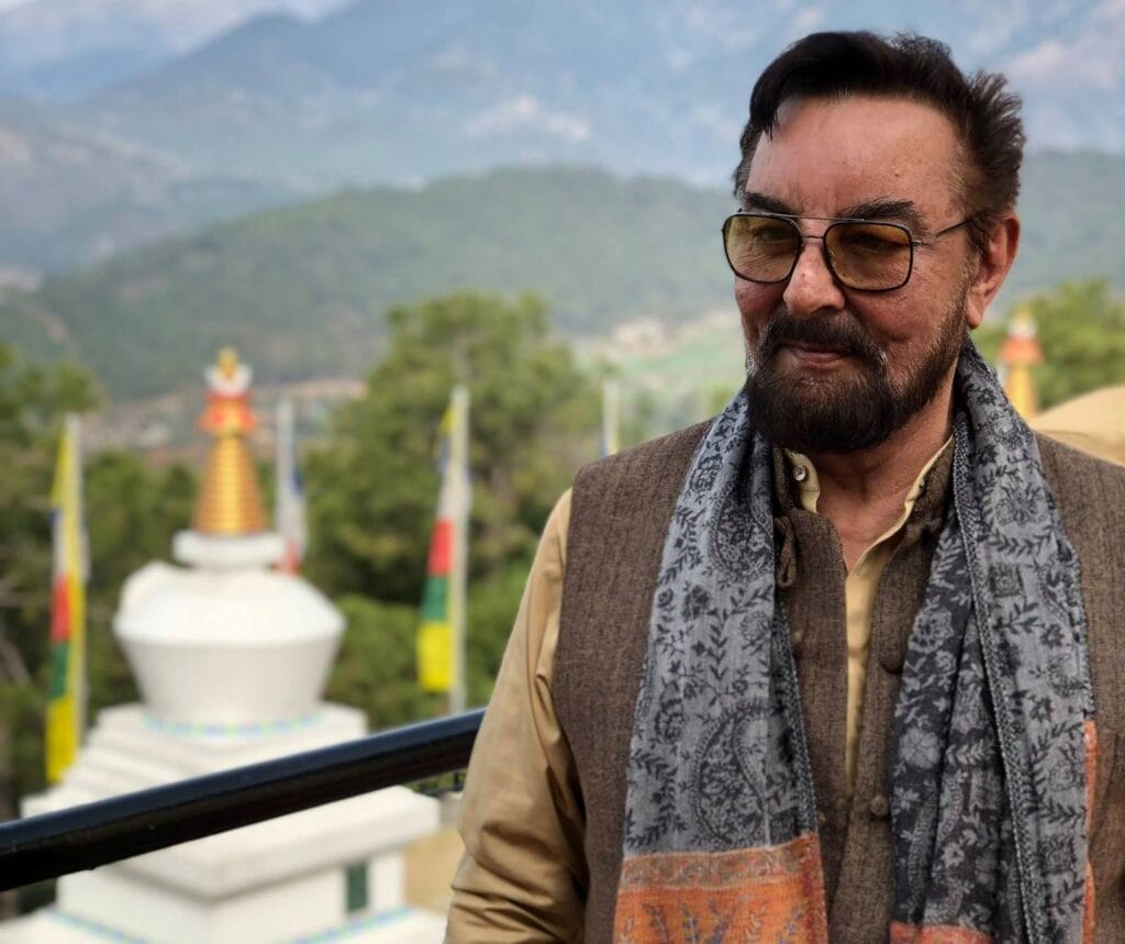 chi-e-kabir-bedi-eta-altezza-anni-dove-vive-sandokan-moglie-figli-isola-dei-famosi-grande-fratello-vip