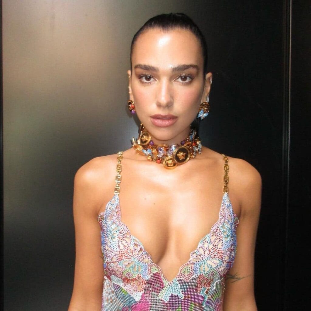 dance-the-night-di-dua-lipa-testo-traduzione-e-video-ufficiale